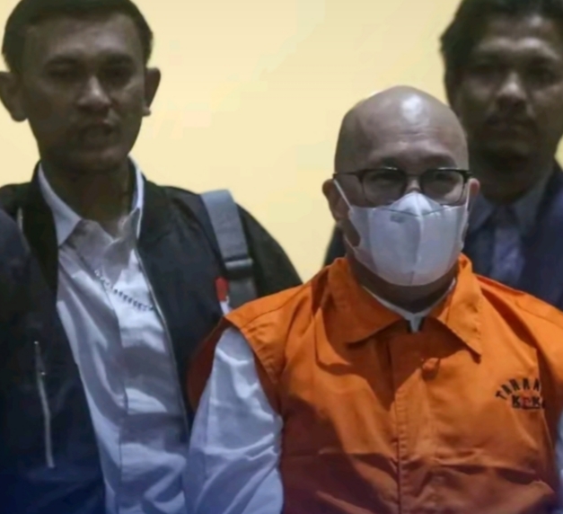 Foto: Mantan Direktur PT Taspen Kosasih Diduga Korupsi 1 Triliun