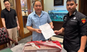 Foto: Kejaksaan Agung Sita Uang 2 Milyar Di Rumah Direktur PT. Sritex Iwan Kurniawan