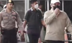 Foto: Abdul Azis Tiba di Gedung KPK untuk Menjalani Pemeriksaan Atas Kasusnya Dugaan Suap