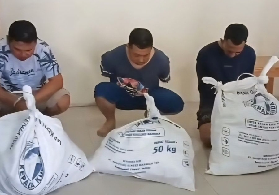 Sopir Bank Jateng yang membawa kabur uang senilai Rp 10 miliar telah diamankan di Kepolisian Resor Kota (Polresta) Solo, Jawa Tengah.